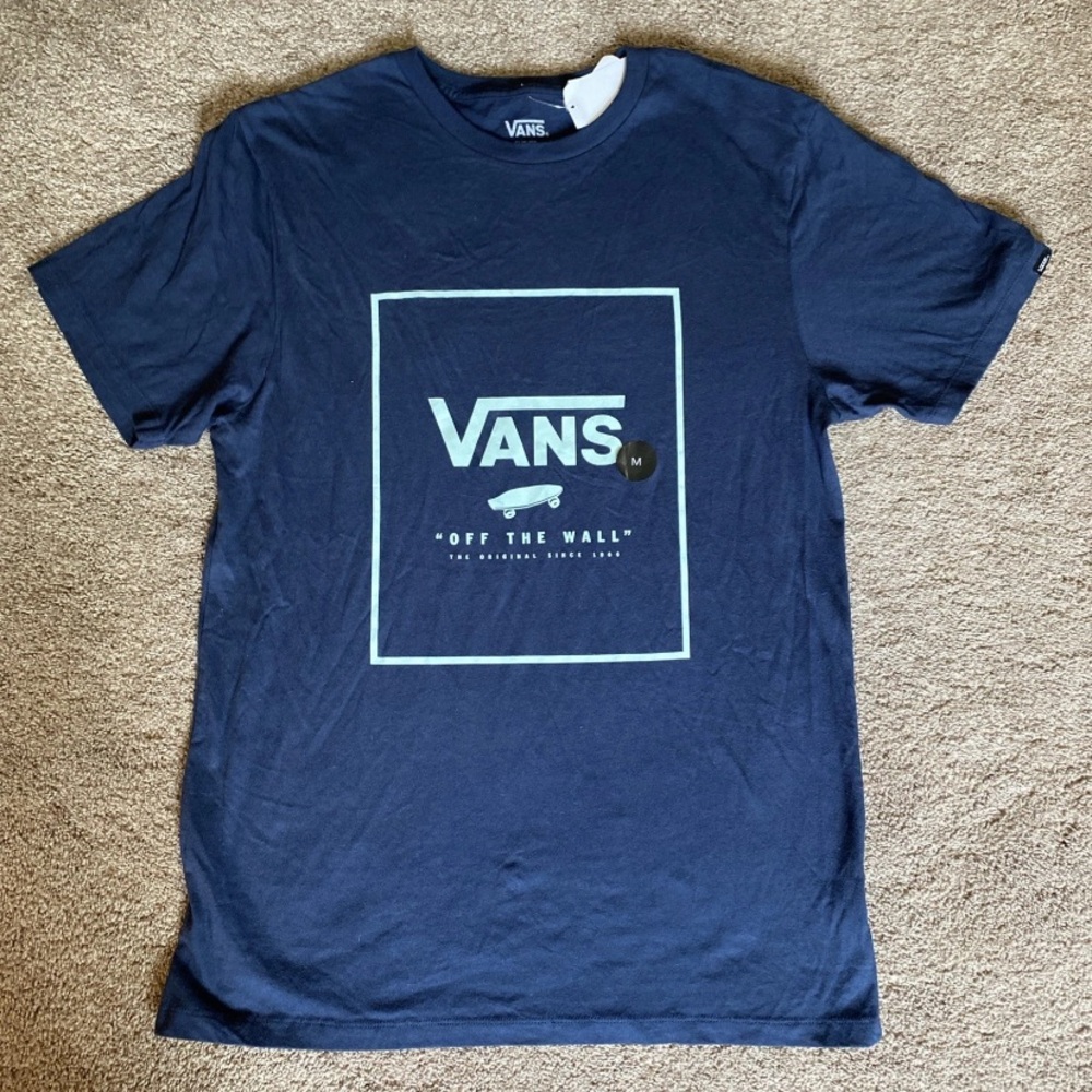 NWT Men’s Vans Off The Wall Navy Blue T Shirt. Size Medium Slim Fit
